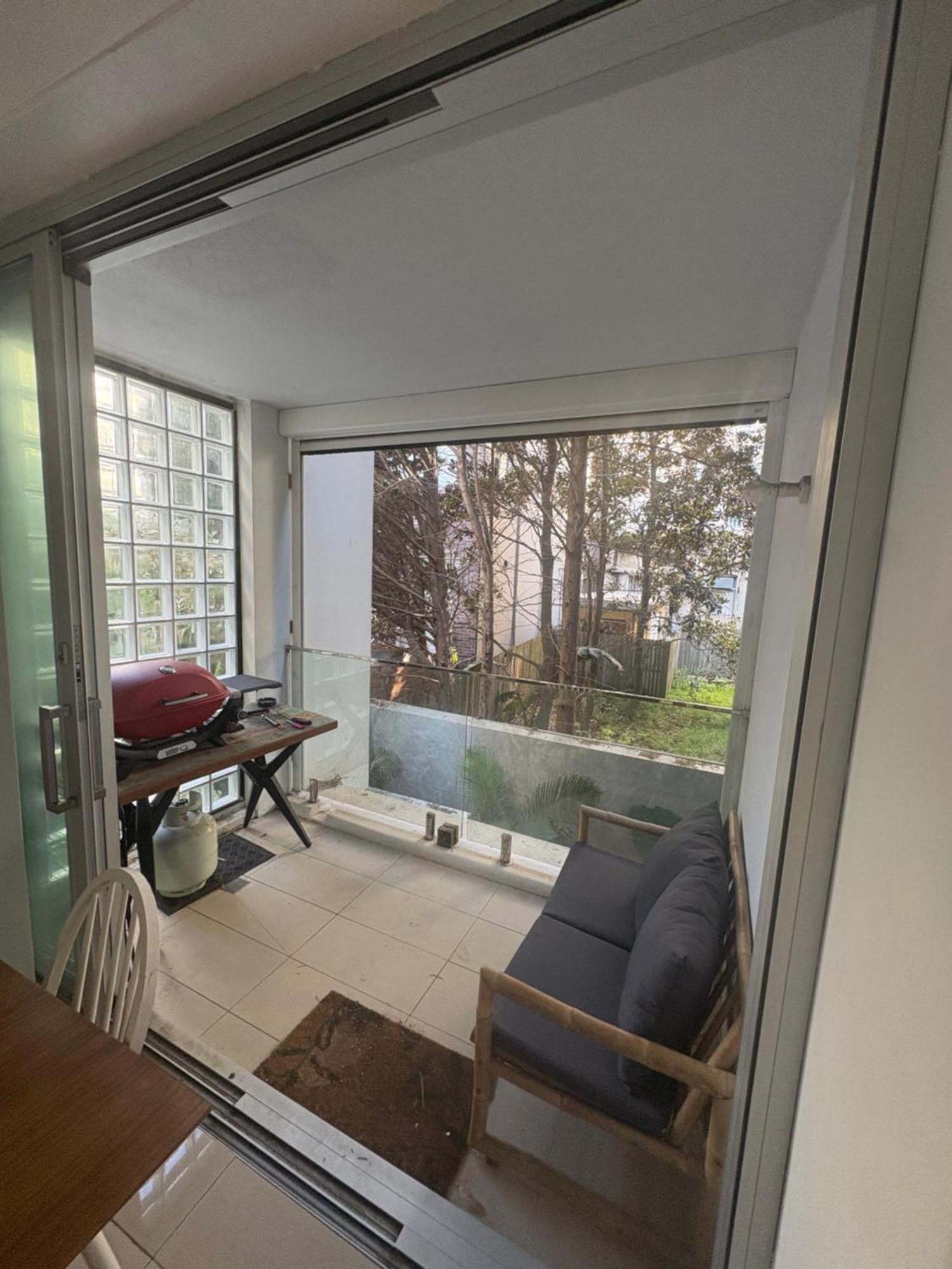 A Modern Two Bedroom Apartment! Quiet, Secure And 1 Minute Walk To Bondi Beach! Apartment