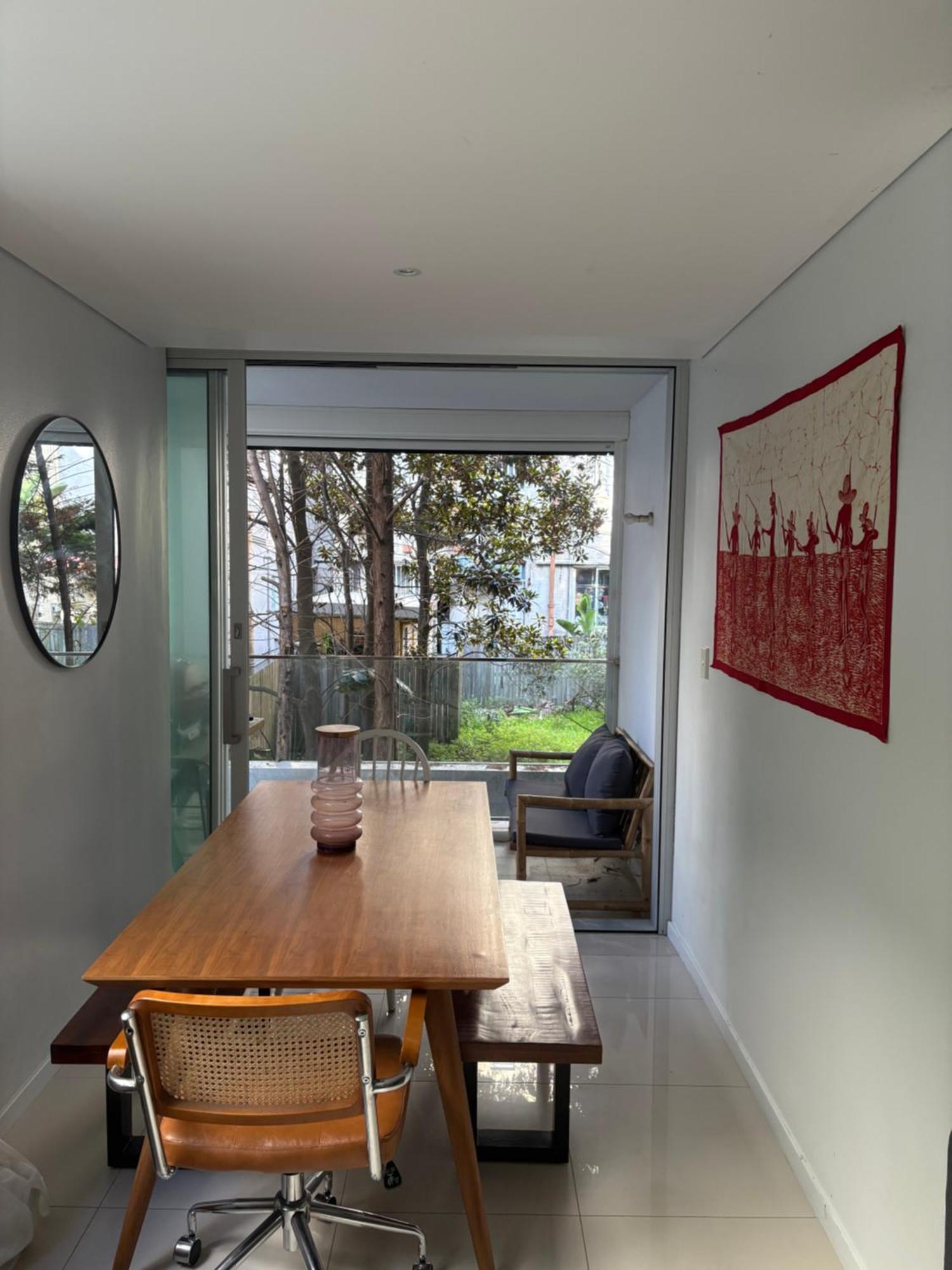 A Modern Two Bedroom Apartment! Quiet, Secure And 1 Minute Walk To Bondi Beach! * Sydney
